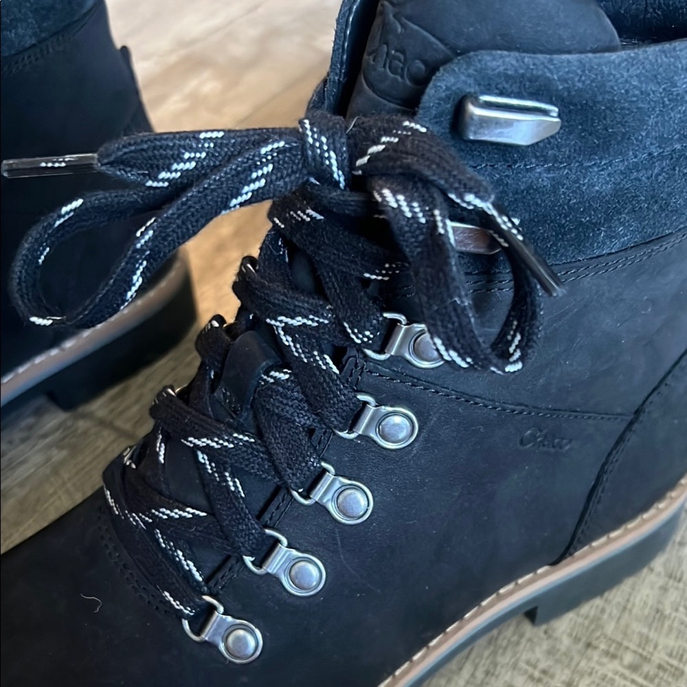Chaco Black Lace Up Boots with Metal Eyelets - Picture 2 of 6